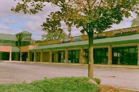 1622 E Algonquin Rd, Schaumburg, IL 60173